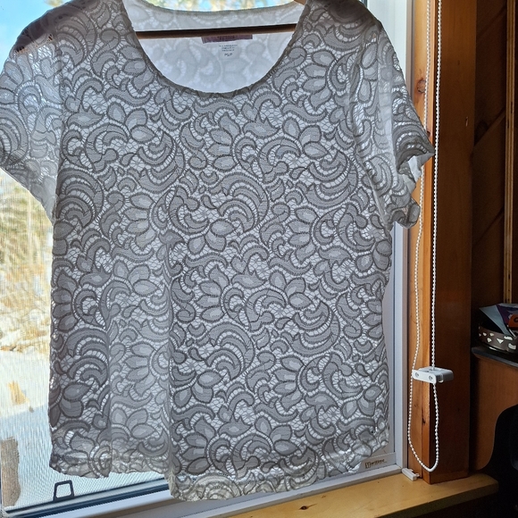 Tanjay blouse - Picture 1 of 12